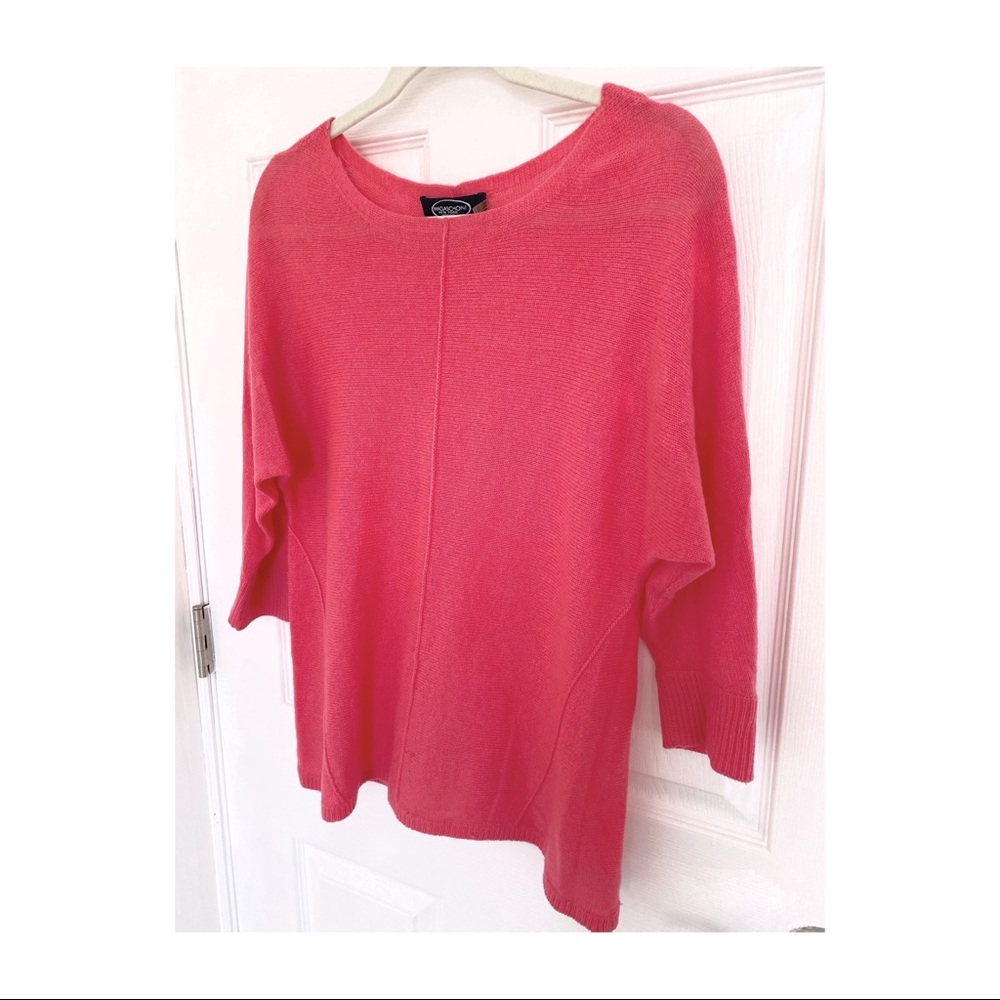 ❗️SOLD❗️Magaschoni Cashmere Sweater
